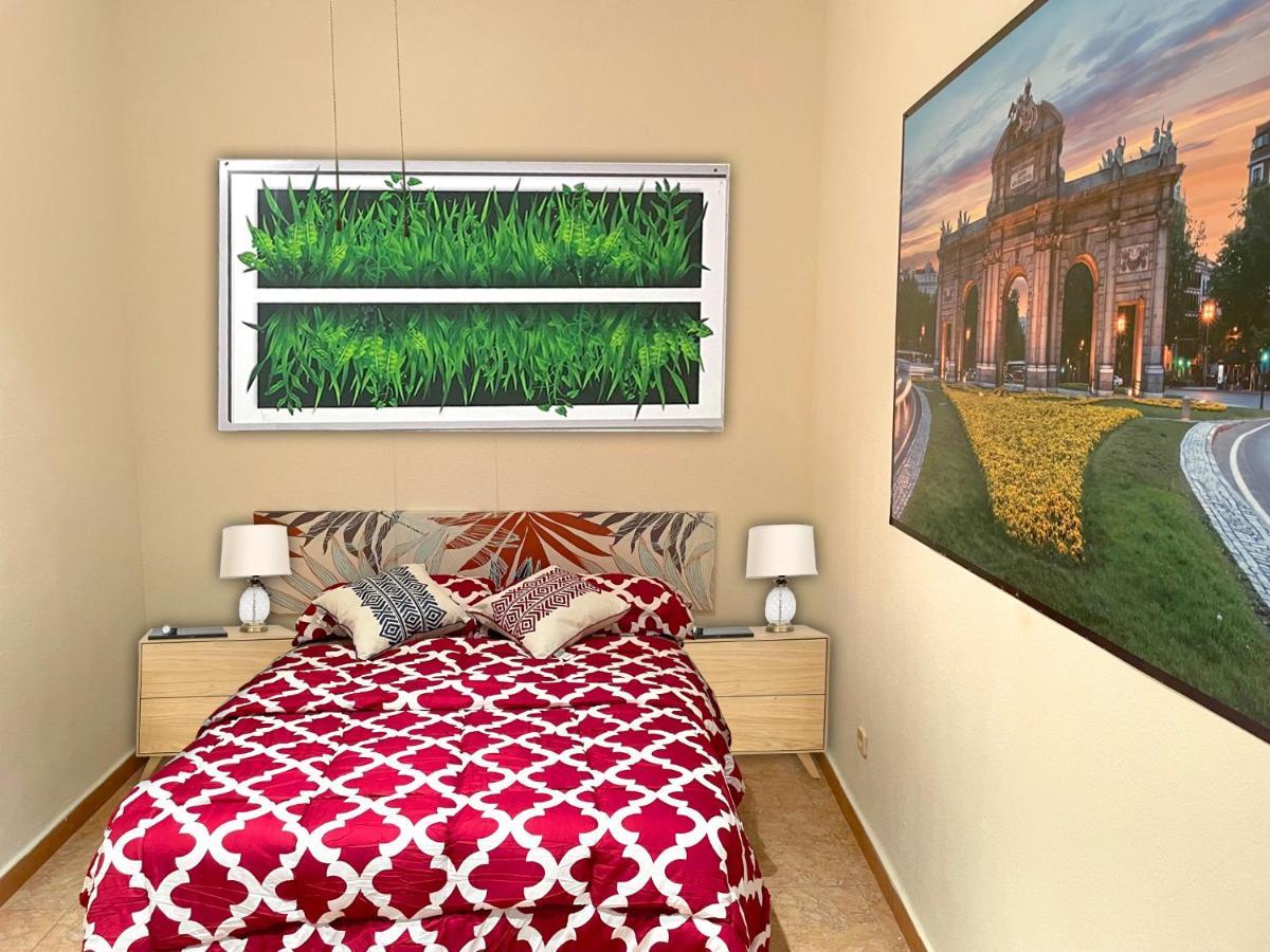 Bed and Breakfast Sol Montera & Parking Tph Madrid Esterno foto