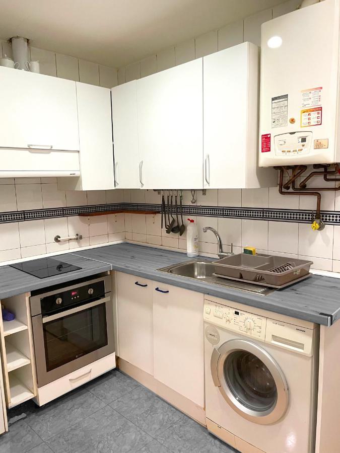 Bed and Breakfast Sol Montera & Parking Tph Madrid Esterno foto