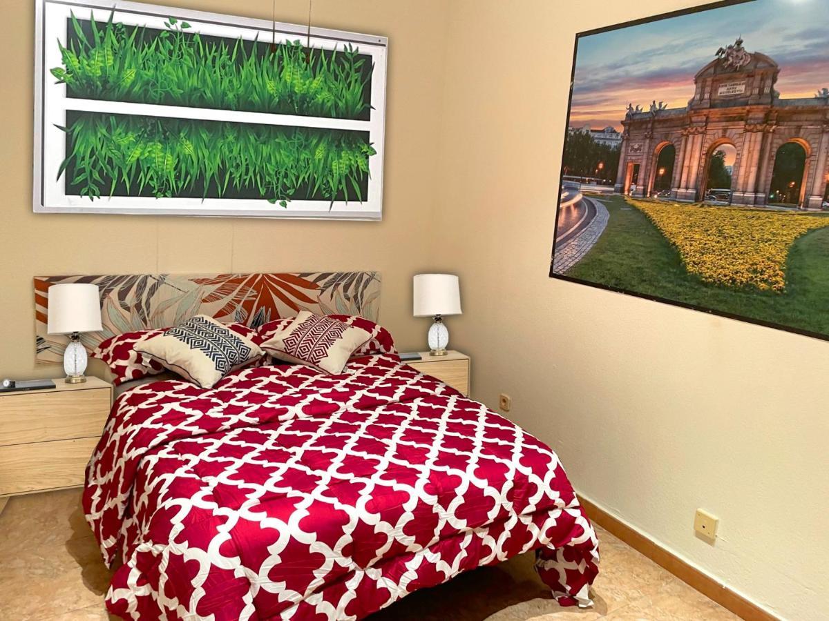 Bed and Breakfast Sol Montera & Parking Tph Madrid Esterno foto