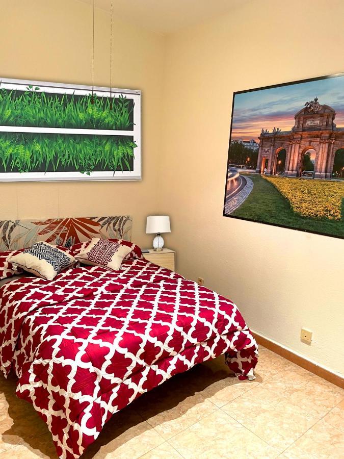 Bed and Breakfast Sol Montera & Parking Tph Madrid Esterno foto