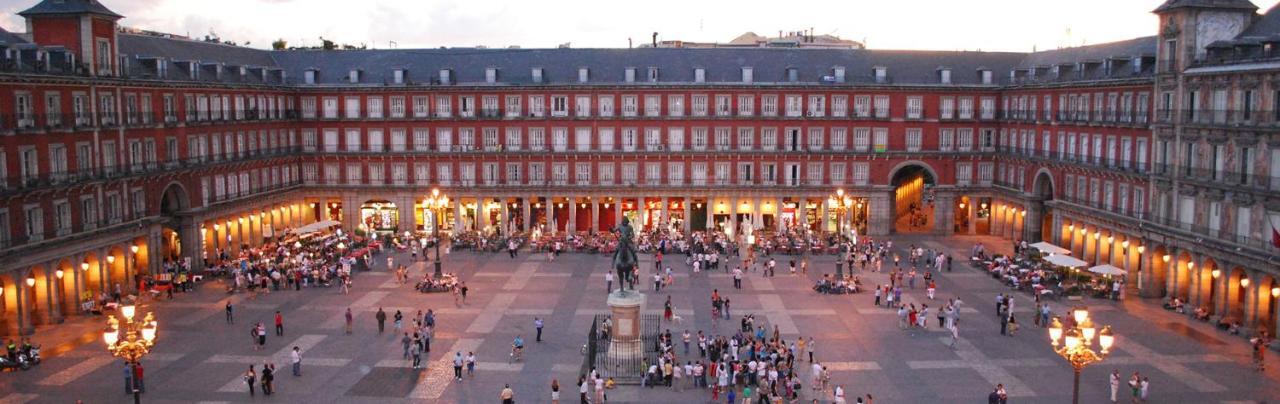 Bed and Breakfast Sol Montera & Parking Tph Madrid Esterno foto